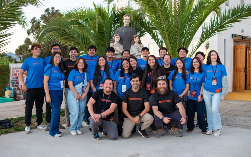 Integrantes del LAB participan en experiencia espiritual en Maitencillo