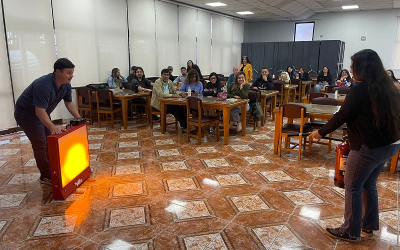 Comunidad educativa participa en ciclo de capacitaciones en prevenci&oacute;n y autocuidado